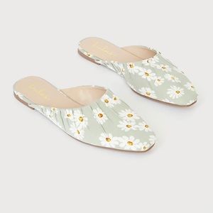 🆕 Lulus Saphira Sage Green Floral Print Square Toe Flat Mule Slides NWT
